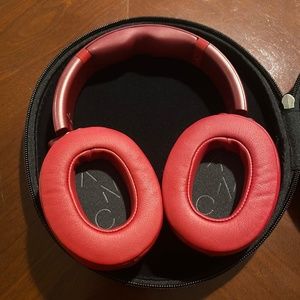 Skull Candy head phones